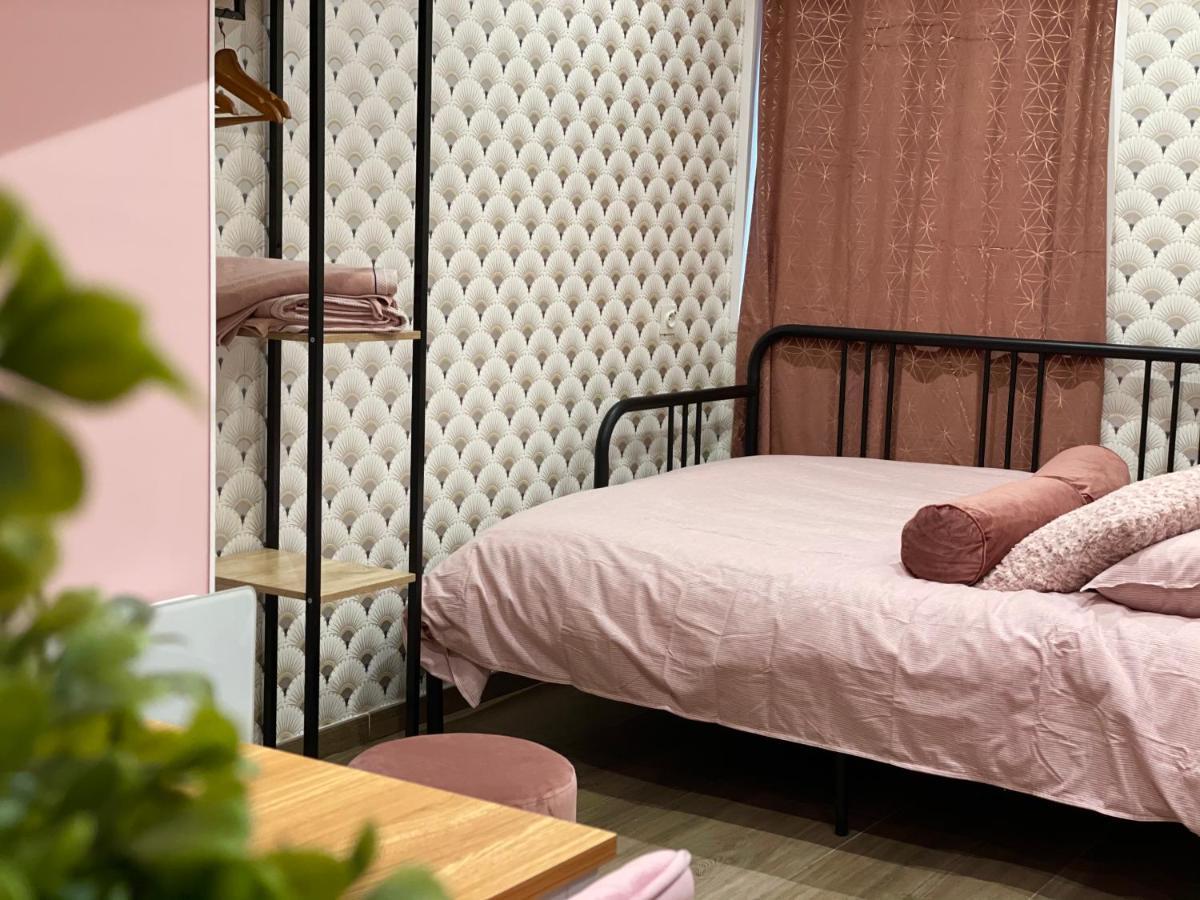 Capstay Color Valenciennes & Netflix Trith-Saint-Leger Екстериор снимка