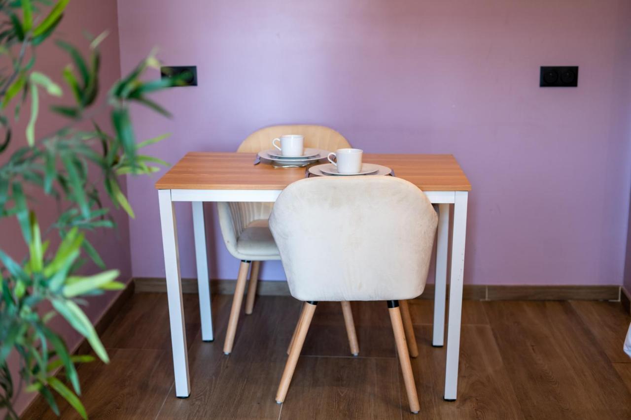 Capstay Color Valenciennes & Netflix Trith-Saint-Leger Екстериор снимка